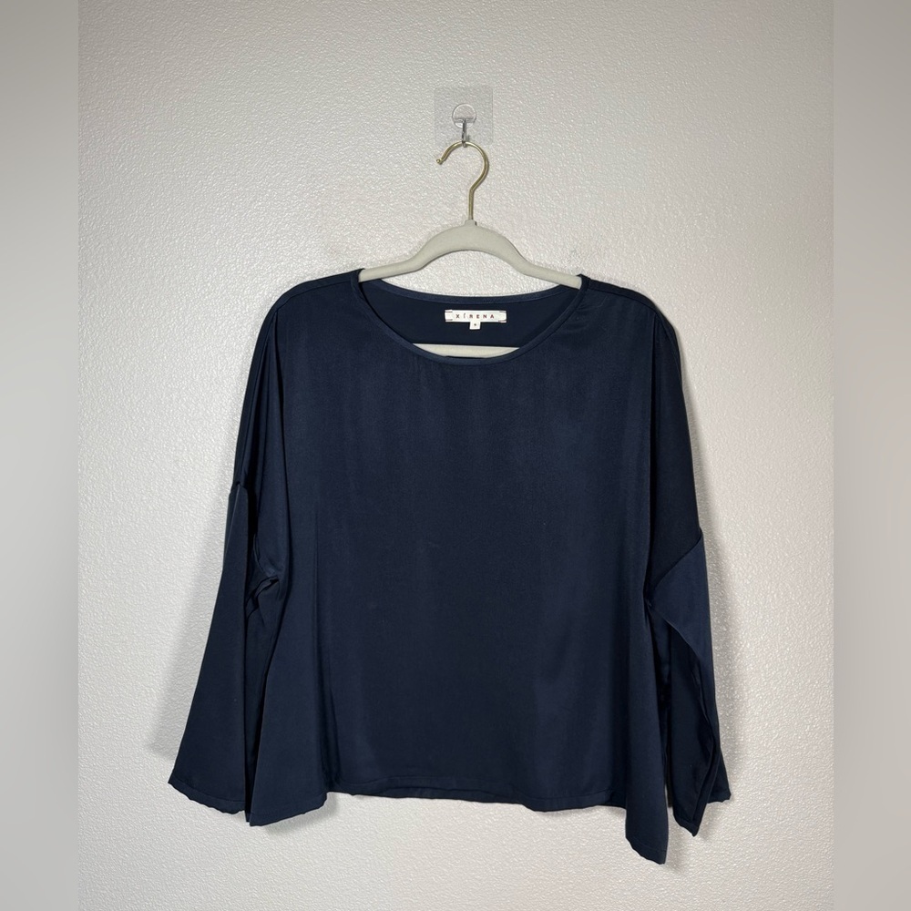 Xirena Navy Boxy Flowy Long Sleeve Satin Blouse Small F18